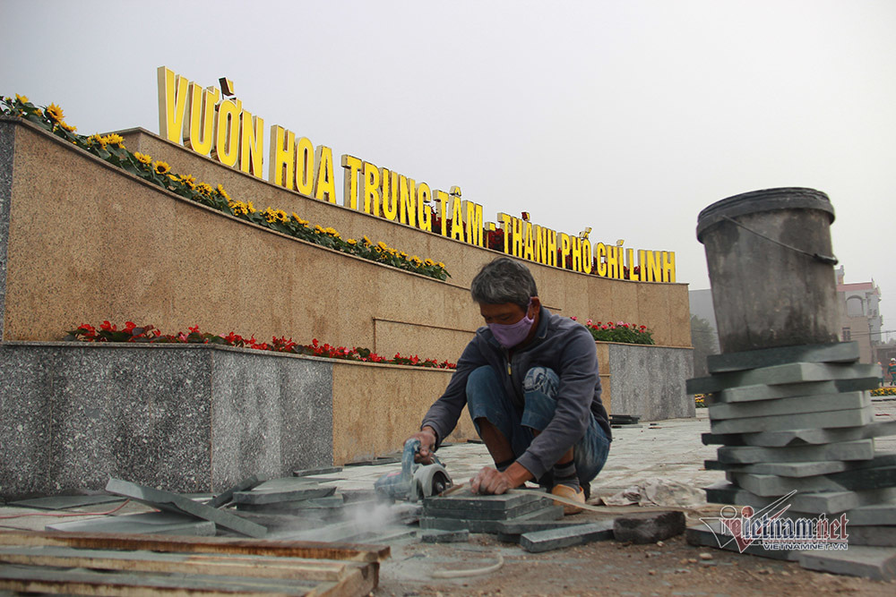 Bên trong TP Chí Linh sau 10 ngày phong toả dịp cận Tết - Ảnh 1.