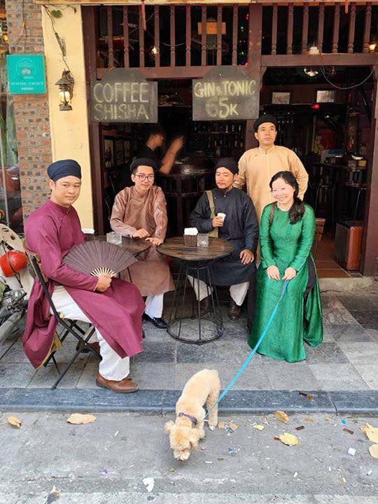 Áo dài – trang phục không chỉ để che đi cơ thể mà là một biểu hiện văn hóa (Bài Tết) - Ảnh 3.