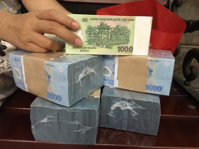 Dân buôn tiền lẻ, tiền mới rơi vào chuỗi ngày “Black Friday” - Ảnh 1.