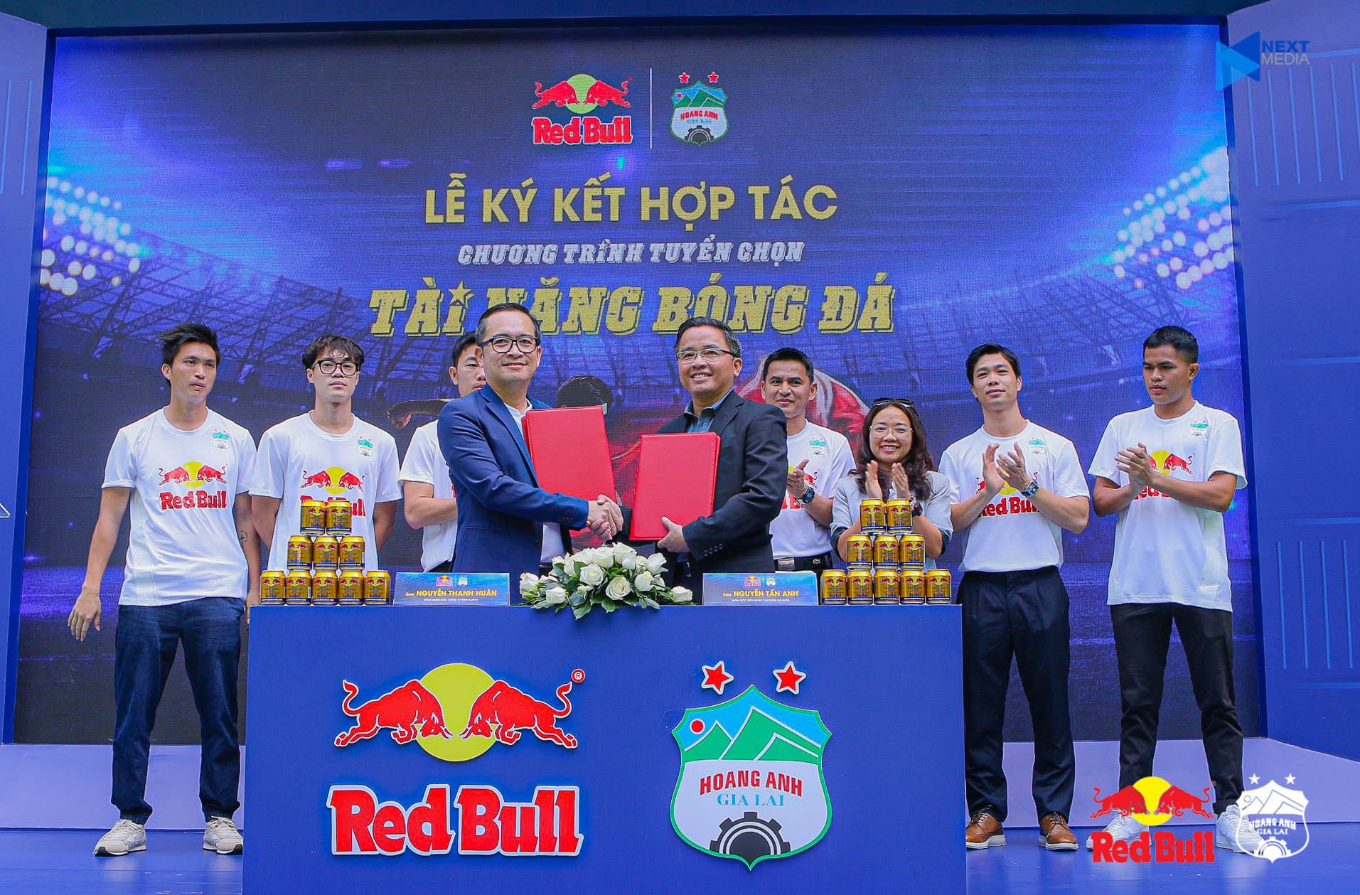 Lấy con gái giám đốc ngân hàng, Công Phượng khác gì so với trước đây? - Ảnh 2.
