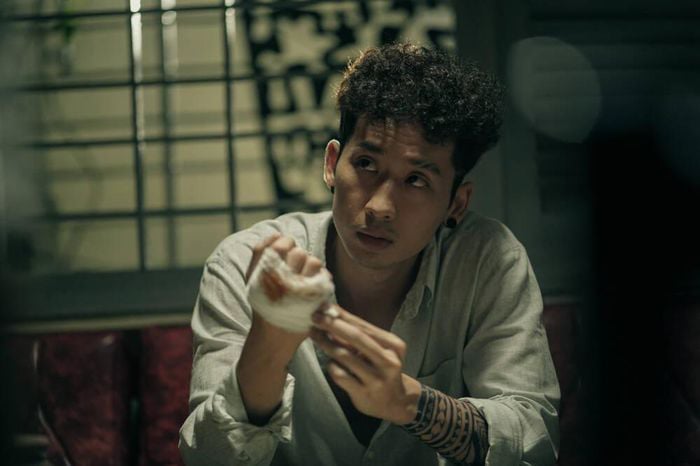 Tuấn Trần trong bộ phim &quot;Bố già&quot;