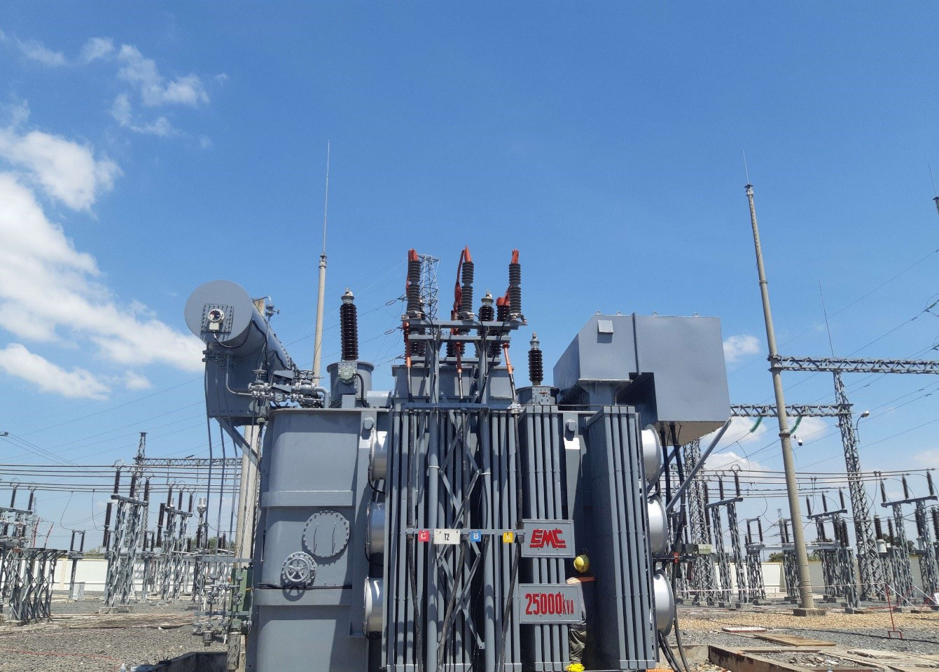 PC Gia Lai: Đóng điện thành công máy biến áp T2 -25MVA Trạm biến áp 110kV Ayun Pa - Ảnh 2.