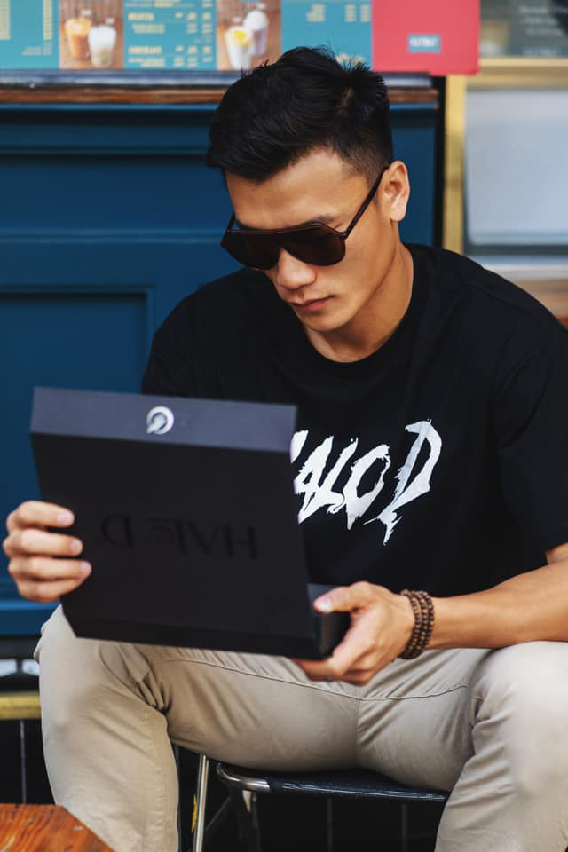 CEO Đắc Văn lên tiếng bảo vệ thủ môn Bùi Tiến Dũng? - Ảnh 1.