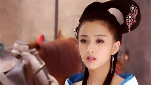 Cuộc đời thăng trầm của 2 mỹ nhân kỹ nữ trở thành vợ vua - Ảnh 1.