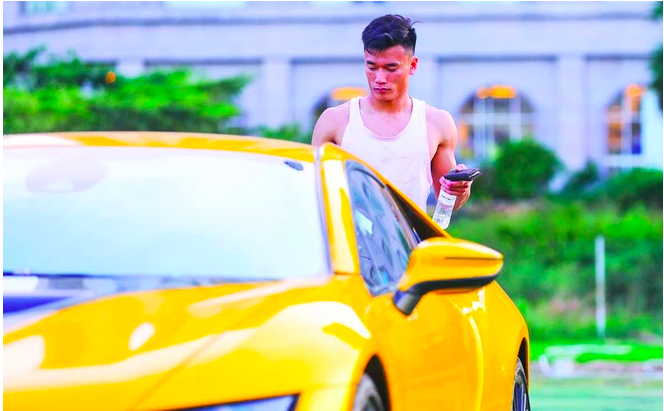 Thú chơi xế hộp của cầu thủ Việt - Ảnh 1.