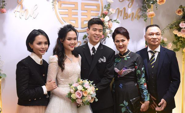6 nàng WAGs sở hữu &quot;nhiều tỷ&quot; của cầu thủ Việt: Viên Minh số 1? - Ảnh 2.