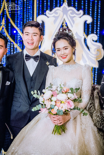 6 nàng WAGs sở hữu &quot;nhiều tỷ&quot; của cầu thủ Việt: Viên Minh số 1? - Ảnh 1.