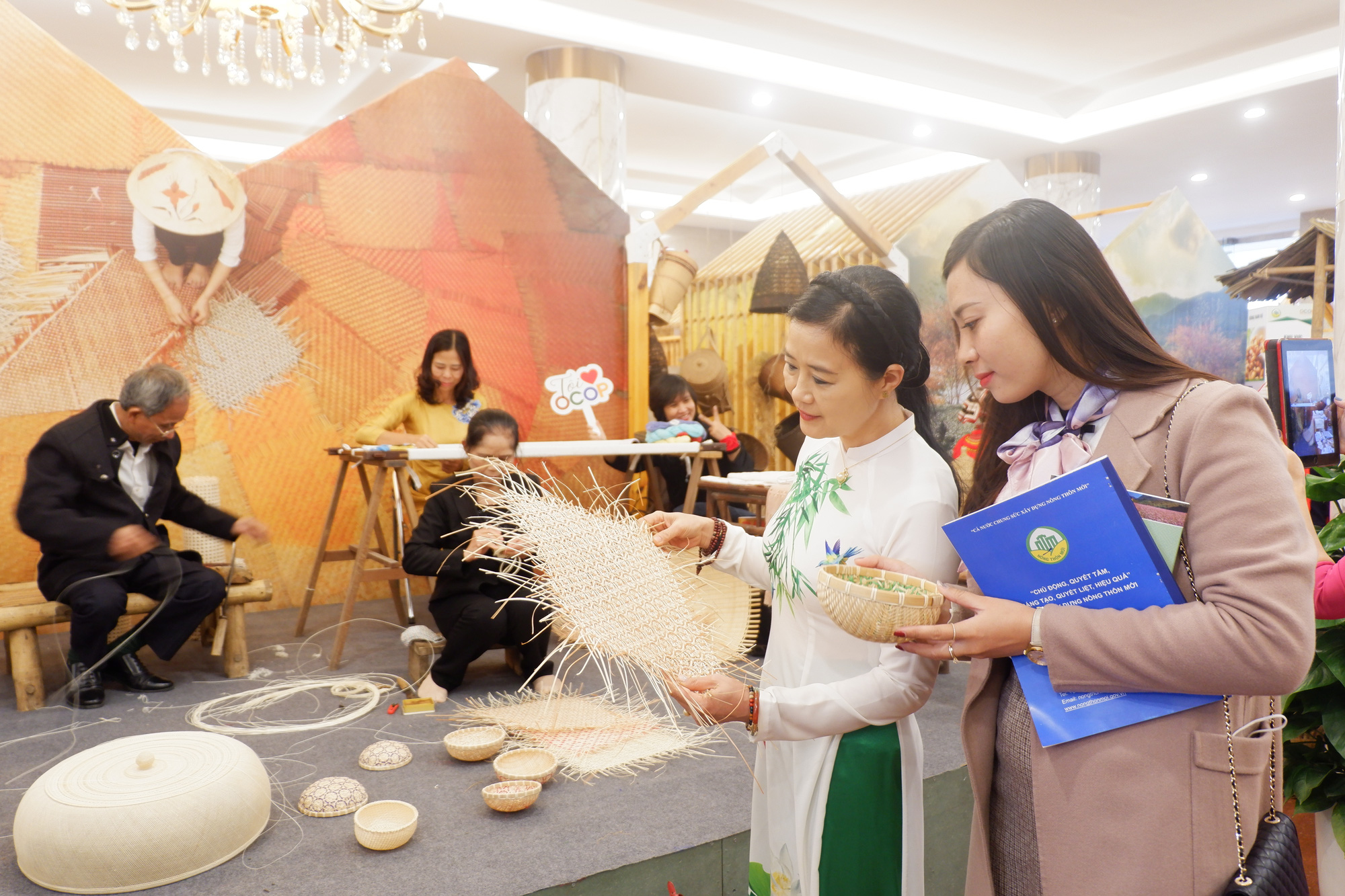 Phó Thủ tướng Trịnh Đình Dũng: Tuyệt đối không “xuê xoa”, chạy theo thành tích trong phát triển sản phẩm OCOP - Ảnh 5.
