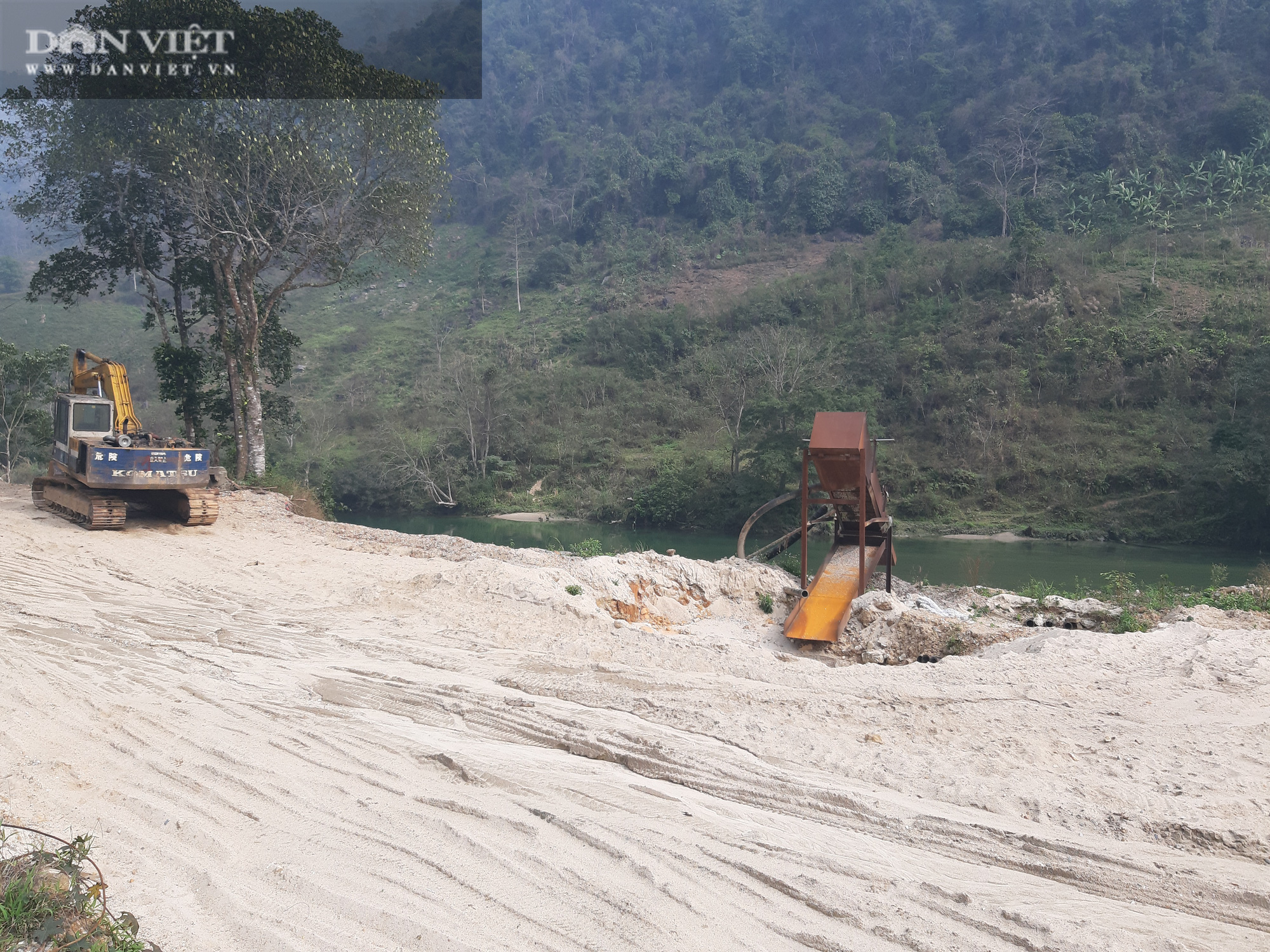 “Tảng băng chìm” quản lý khai thác cát ở sông Lô (Bài 2): Núp bóng “Chương trình quốc gia” để khai thác cát trái phép - Ảnh 8.