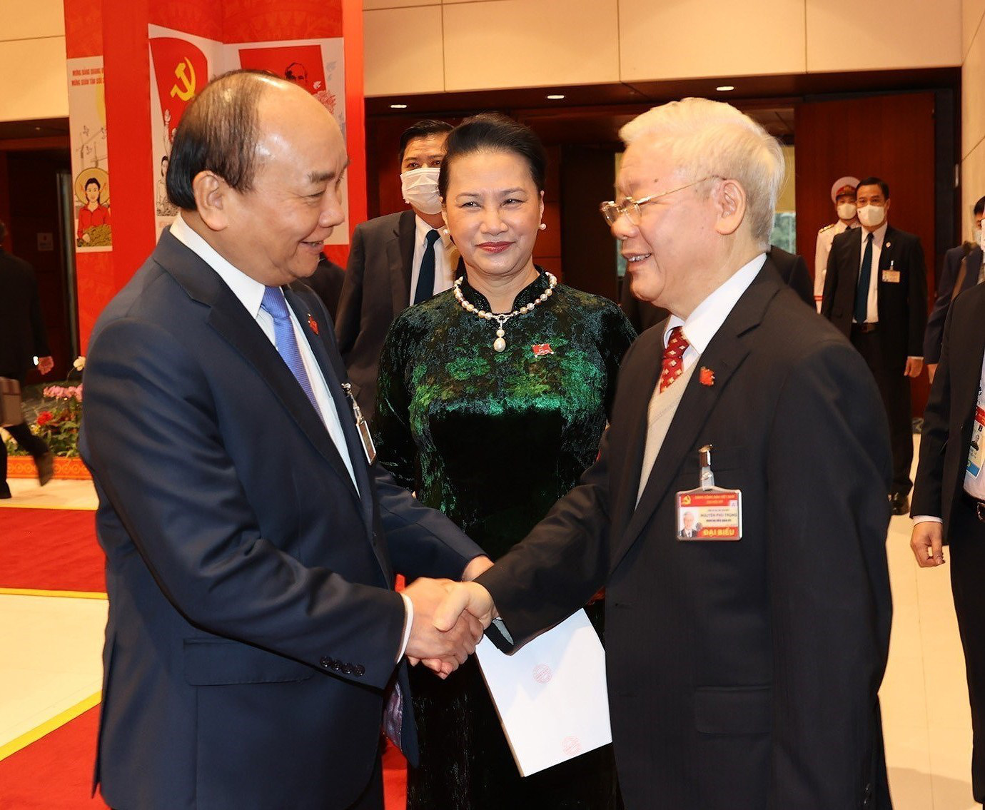 Quốc hội miễn nhiệm Thủ tướng và Chủ tịch nước trong cùng một ngày - Ảnh 1.