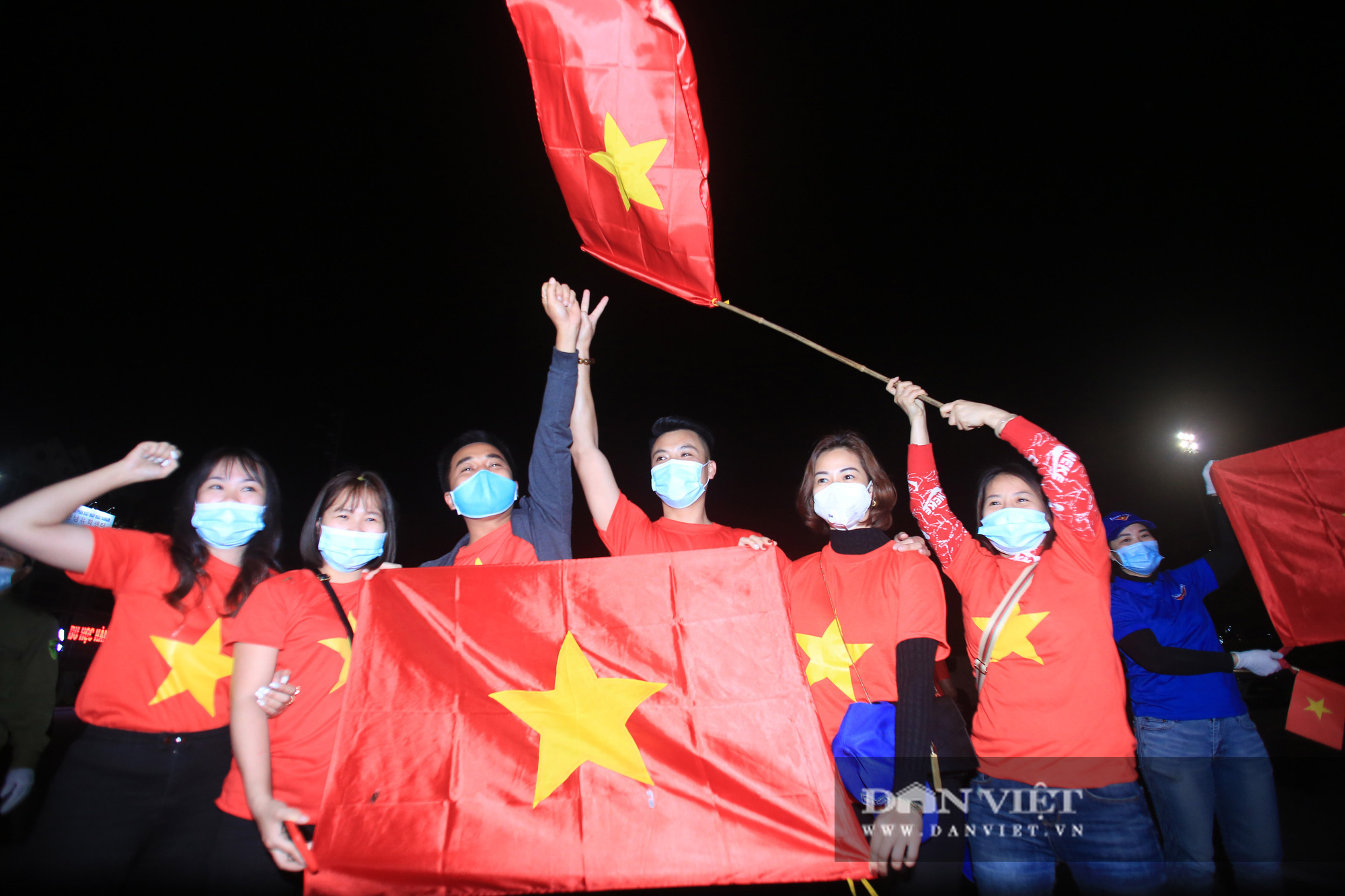 Người dân Chí Linh như được đón giao thừa lần 2 sau khi gỡ cách ly - Ảnh 13.