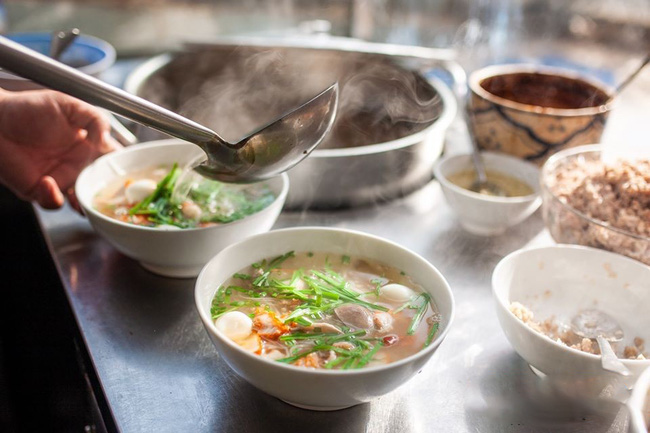 Đây là 5 kiểu ăn sáng cấm kỵ vì sẽ khiến bản thân lão hóa sớm và ung thư, điều số 4 người Việt mắc rất nhiều - Ảnh 1.