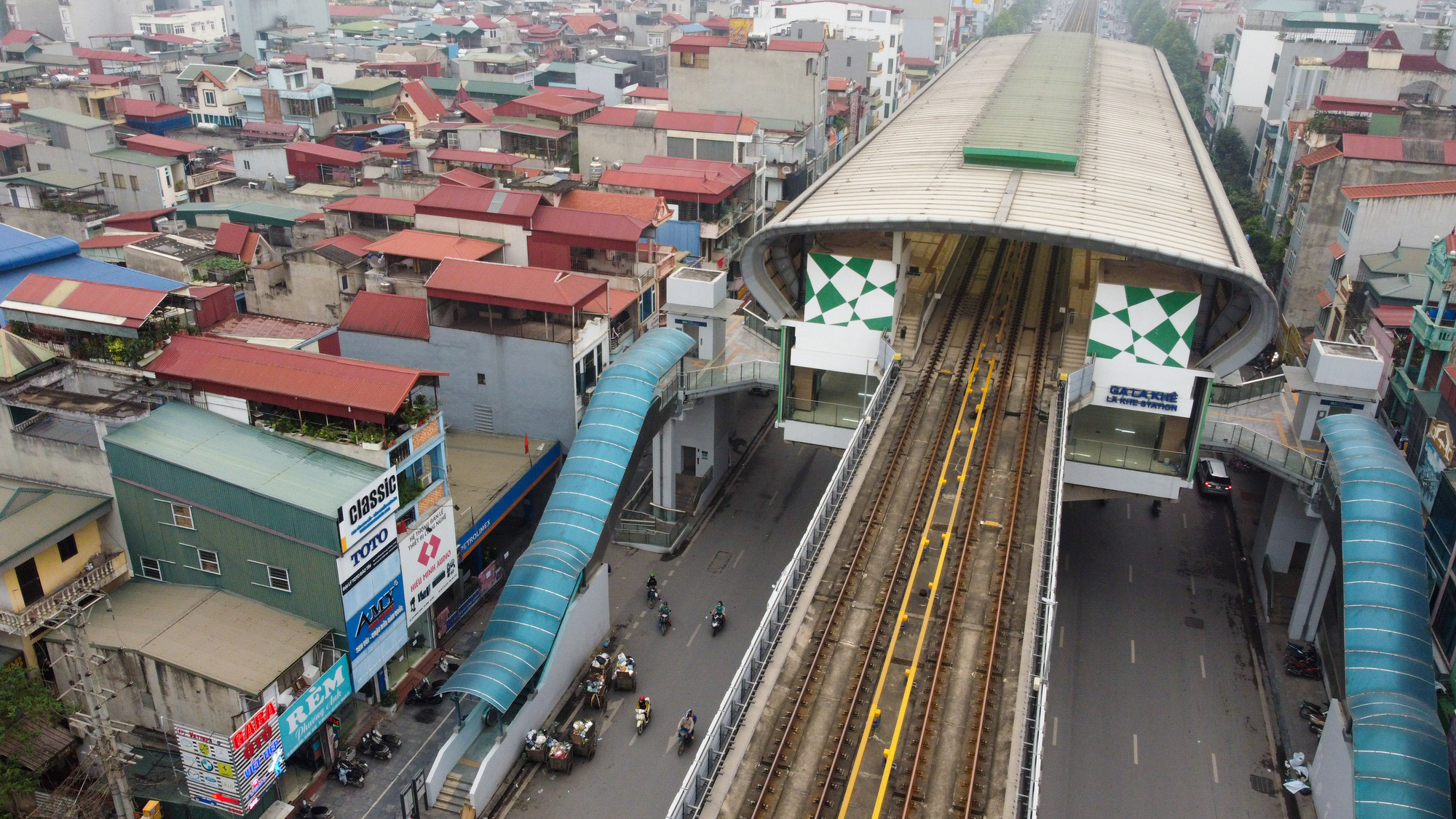 Đóng cửa cây xăng &quot;đe dọa&quot; an toàn đường sắt Cát Linh - Hà Đông - Ảnh 11.