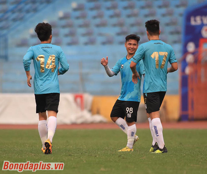 Quang Hải ở đâu trong chiến thắng &quot;5 sao&quot; của Hà Nội FC? - Ảnh 3.