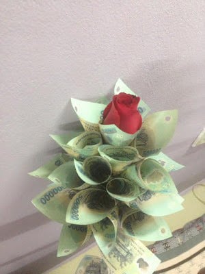 Quà 8/3 chắc chắn làm chị em thốt lên vì hạnh phúc - Ảnh 1.