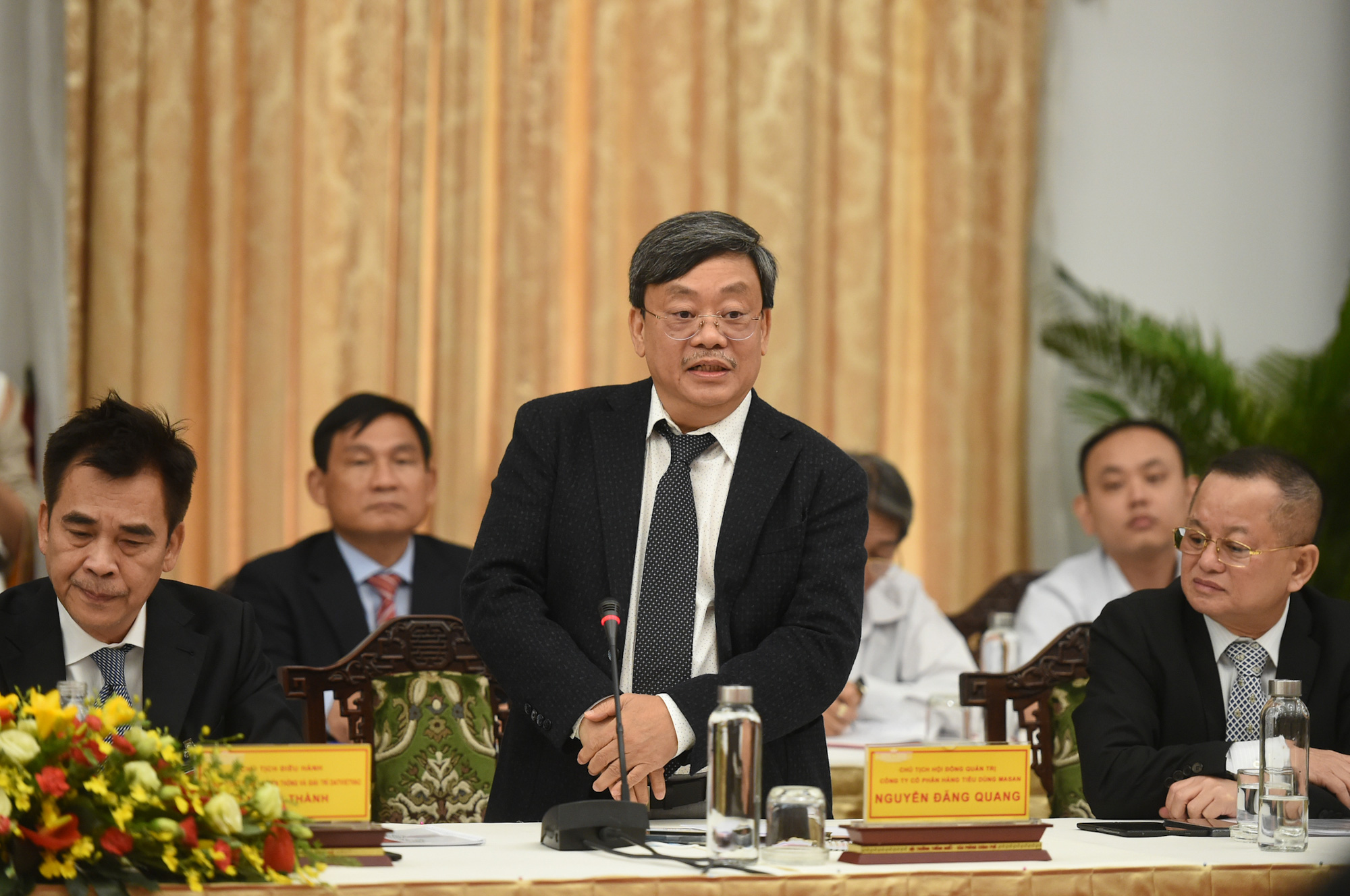 Đối thoại 2045: Tỷ phú Nguyễn Thị Phương Thảo, Nguyễn Đăng Quang kiến nghị gì với Thủ tướng? - Ảnh 3. Đối thoại 2045: Tỷ phú Nguyễn Thị Phương Thảo, Nguyễn Đăng Quang kiến nghị gì với Thủ tướng? - Ảnh 3.