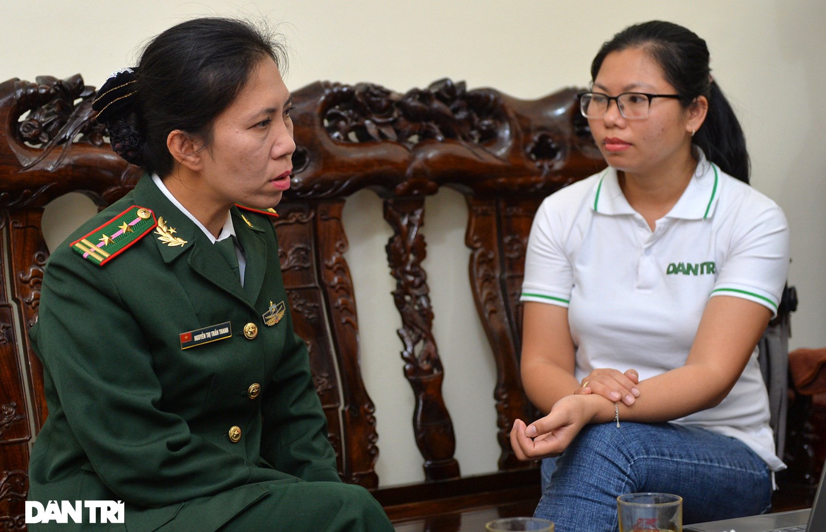 Người mẹ biên phòng của những đứa trẻ tộc người ngủ ngồi Đan Lai - Ảnh 2.