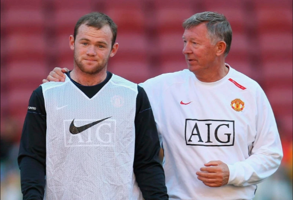 Sir Alex Ferguson bất lực với tật xấu của Rooney ngoài sân cỏ.