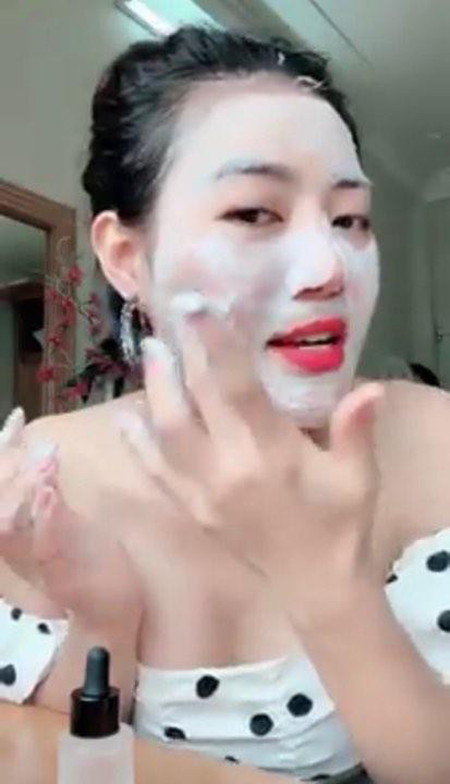 Nghệ sĩ PR sản phẩm: Con dao hai lưỡi - Ảnh 1.