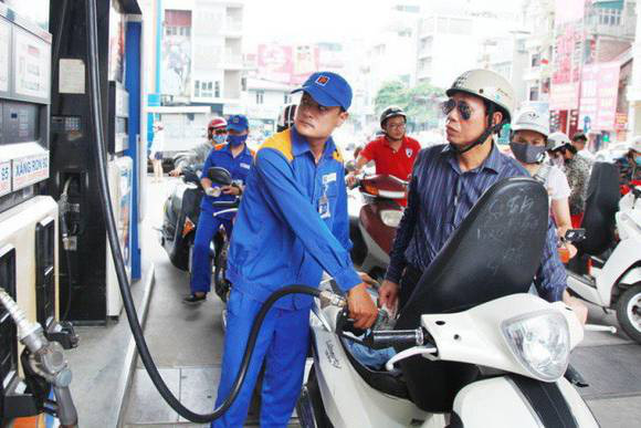 Giá xăng trong nước sẽ giảm vào ngày mai? - Ảnh 1. Giá xăng trong nước sẽ giảm vào ngày mai? - Ảnh 1.
