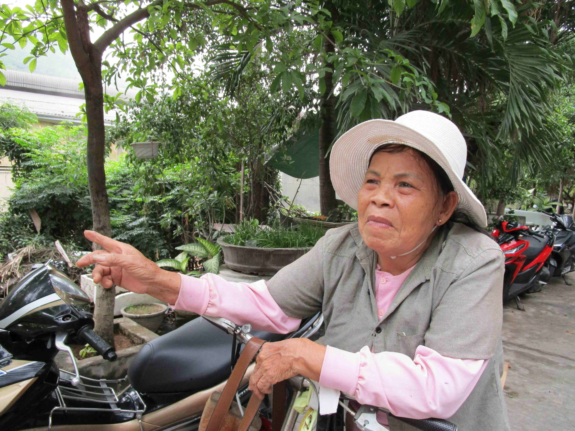 Bình Định: Xí nghiệp chế biến lâm sản Bông Hồng nằm sát khu dân cư gây bức xúc - Ảnh 4.