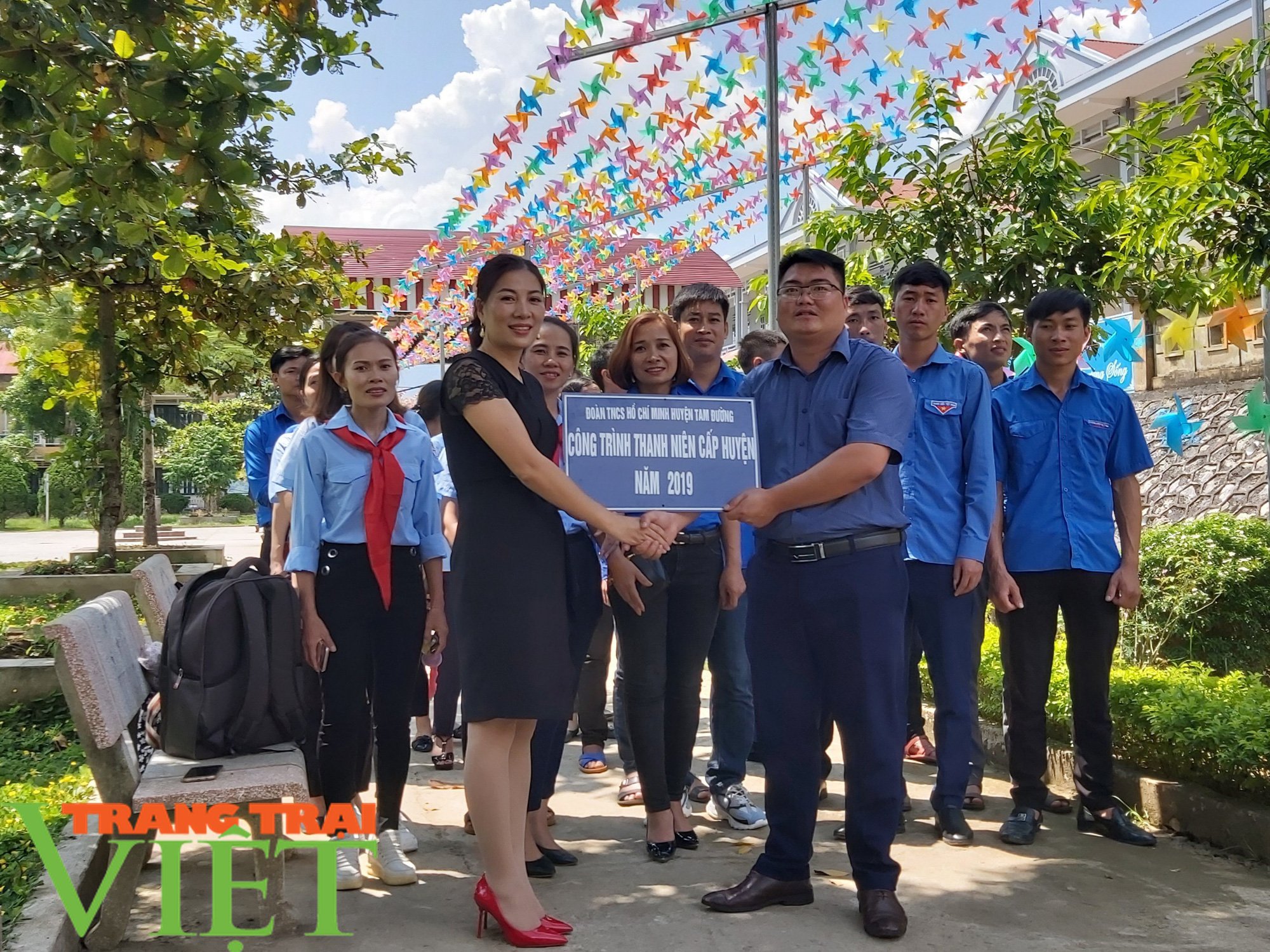 Tao Văn Giót - cán bộ đoàn nhiệt huyết, năng động và sáng tạo - Ảnh 1. Tao Văn Giót - cán bộ đoàn nhiệt huyết, năng động và sáng tạo - Ảnh 1.