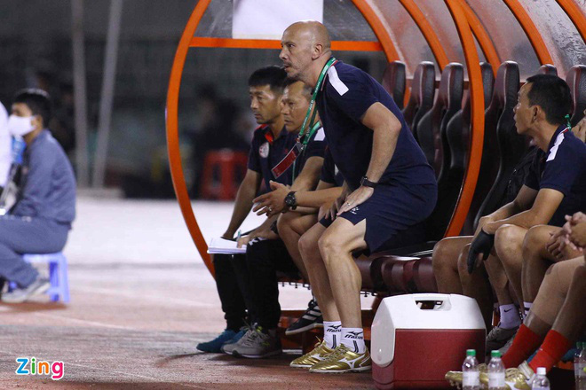Tin sáng (14/4): Trợ lý HLV nhận 5 thẻ vàng tại V.League: &quot;Trọng tài thành kiến tôi&quot; - Ảnh 1.
