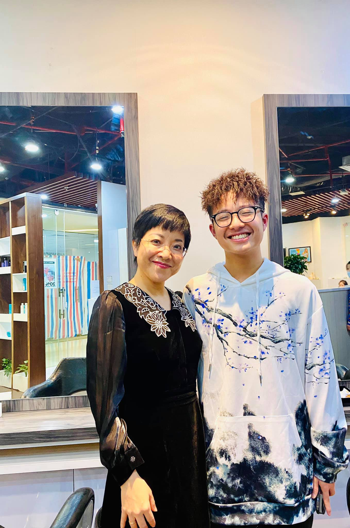 MC Thảo Vân: “Nỗi đau khổ của tôi là ai cũng nghĩ có rất nhiều người theo đuổi” - Ảnh 1.