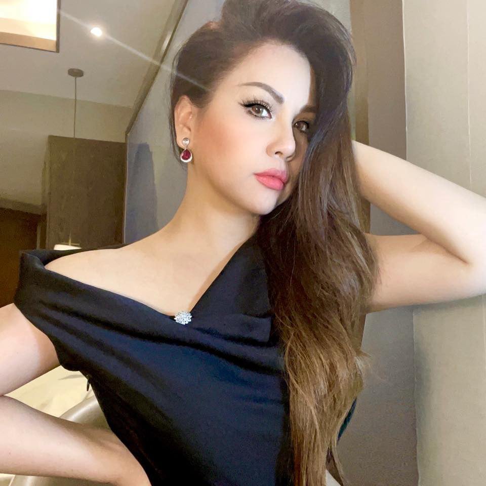 Ca sĩ Minh Tuyết: Cuộc sống viên mãn như &quot;vợ chồng son&quot; bên đại gia, gây &quot;sốt&quot; vì phát ngôn &quot;thà lấy chồng nghèo...&quot;  - Ảnh 1.
