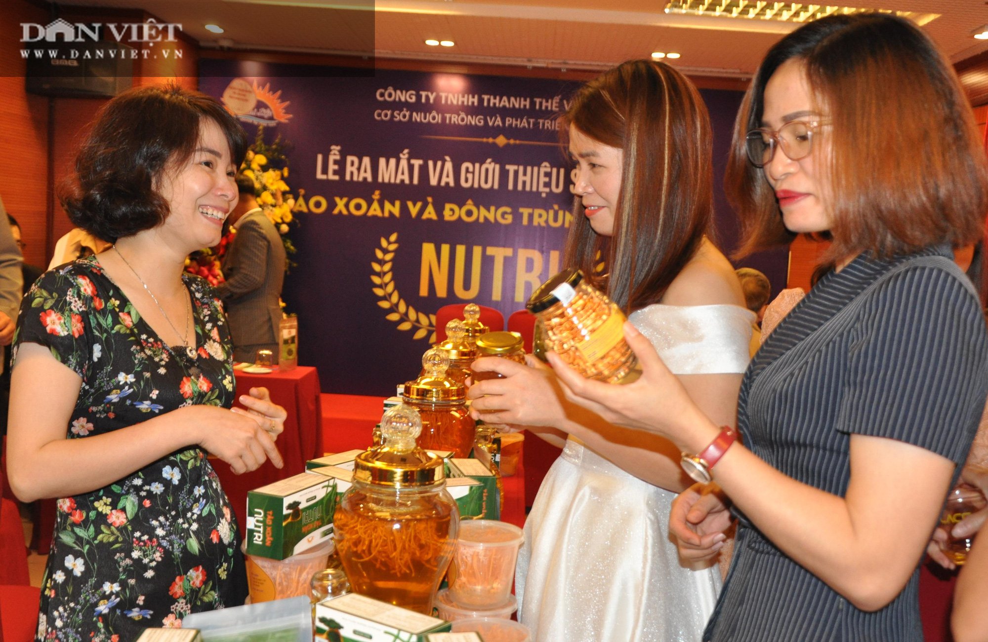 Chính thức ra mắt sản phẩm tảo xoắn Nutri và Nấm Đông trùng hạ thảo Nutri - Ảnh 2.