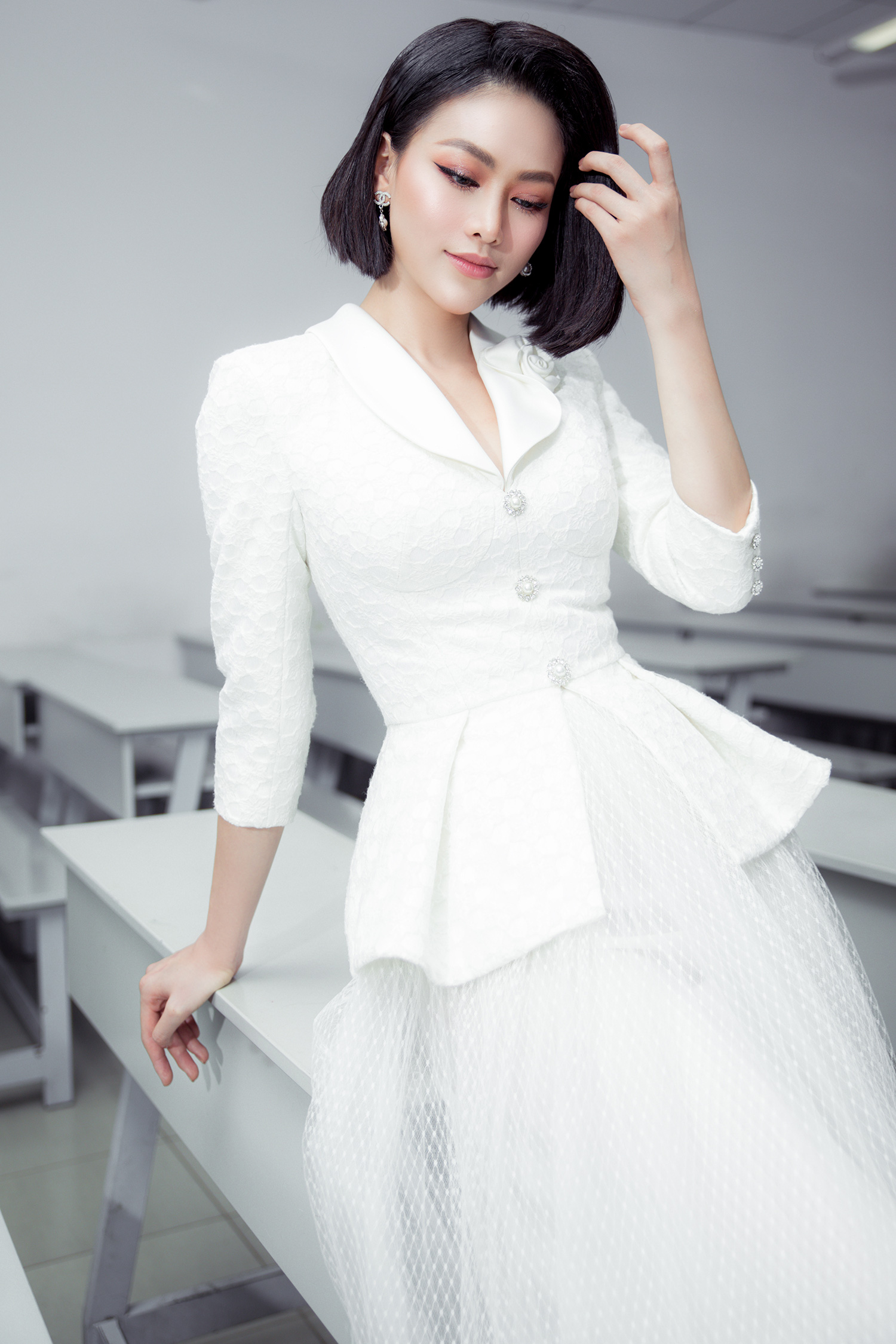Hoa hậu Phương Khánh khoe nhan sắc vạn người mê, đầy khí chất trên ghế nóng” - Ảnh 9.