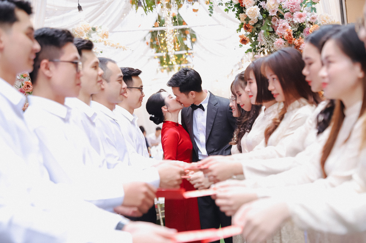 Loạt hình Xuân Trường và Nhệ Giang cứ “hở ra” là hôn nhau - Ảnh 4.