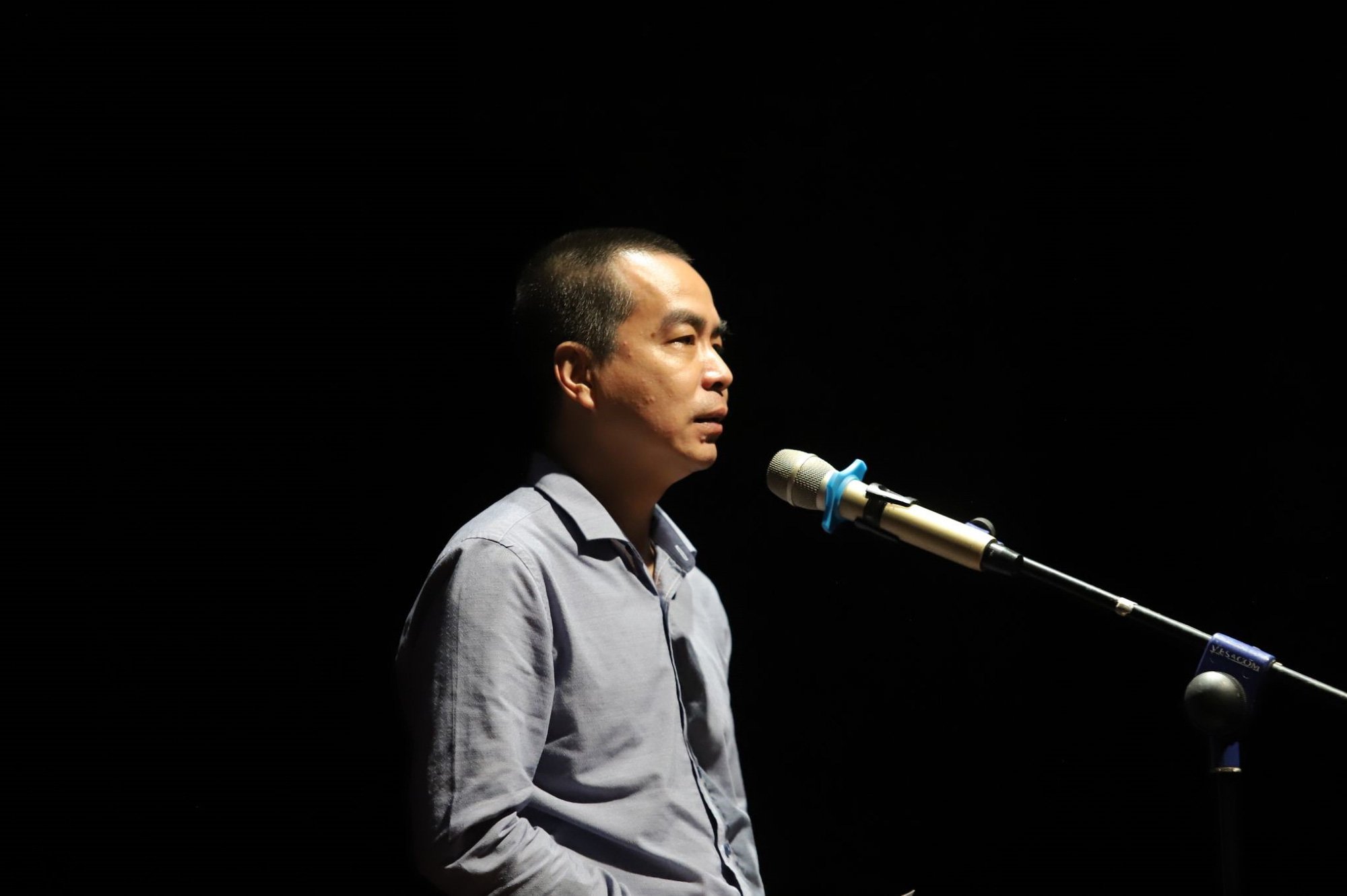 &quot;Se sẽ 2021&quot; - Khi thơ Lưu Quang Vũ - Xuân Quỳnh được cất lên bằng 20 ngôn ngữ khác nhau - Ảnh 9.