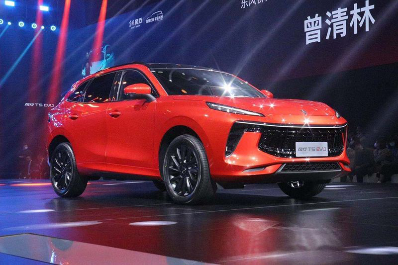 Xe Trung Quốc Dongfeng &quot;nhái&quot; Porsche, giá ngỡ ngàng tại Việt Nam - Ảnh 1.
