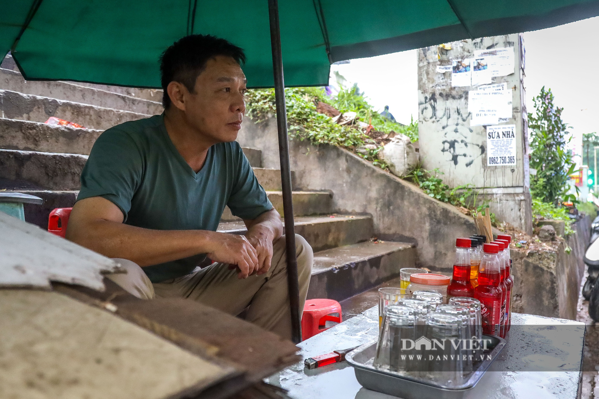 Hà Nội: người dân khổ sở vì mặt đường Âu Cơ - Nghi Tàm nứt toác   - Ảnh 8.
