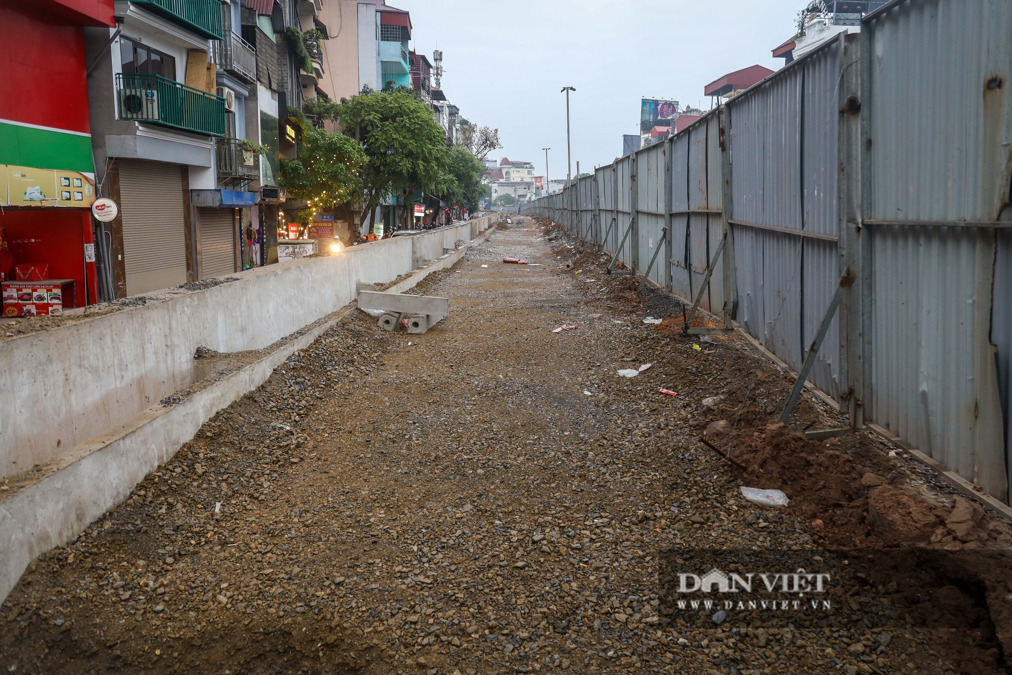 Hà Nội: người dân khổ sở vì mặt đường Âu Cơ - Nghi Tàm nứt toác   - Ảnh 11.