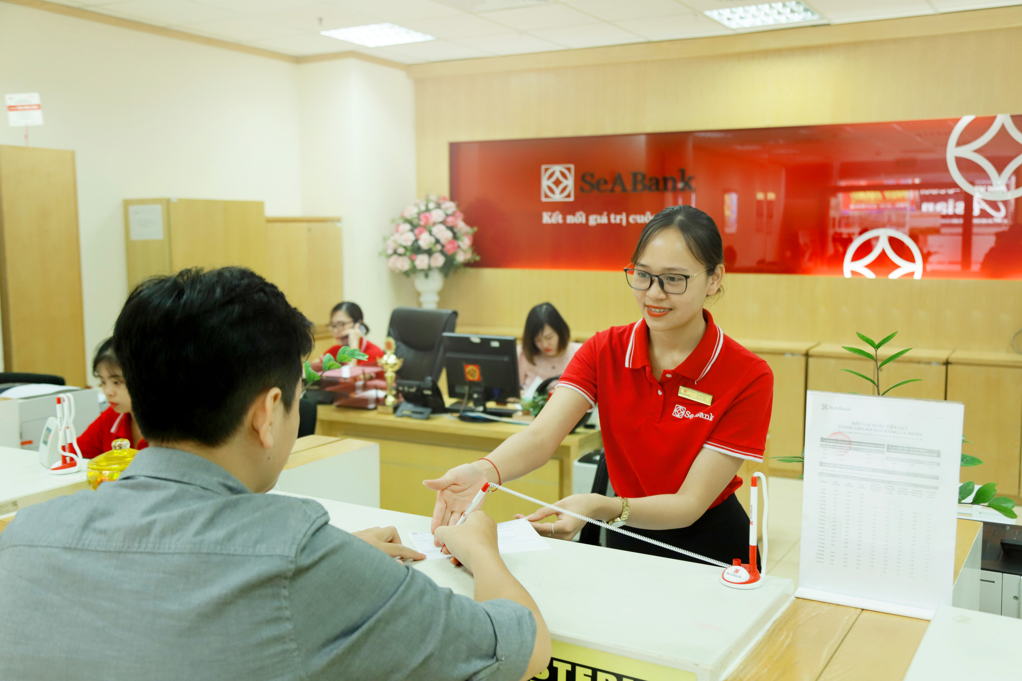 Lợi nhuận trước thuế quý I/2021 của SeABank đạt 698,3 tỷ đồng, tăng gần 2,3 lần so với cùng kỳ 2020 - Ảnh 1.