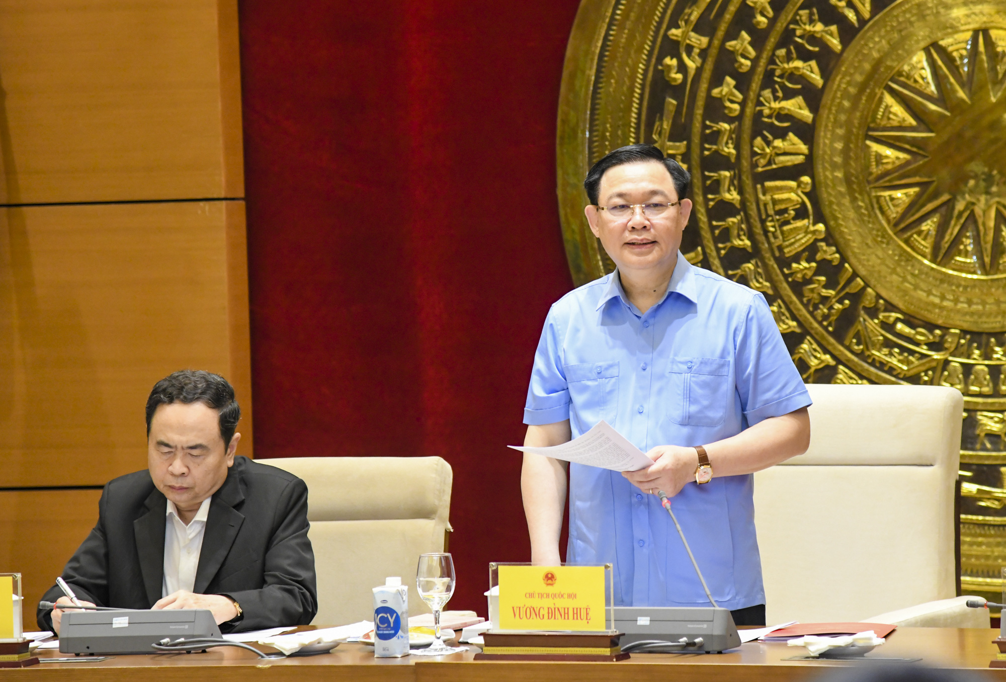 Ảnh: Chủ tịch Quốc hội Vương Đình Huệ làm việc với Hội đồng Dân tộc - Ảnh 5.