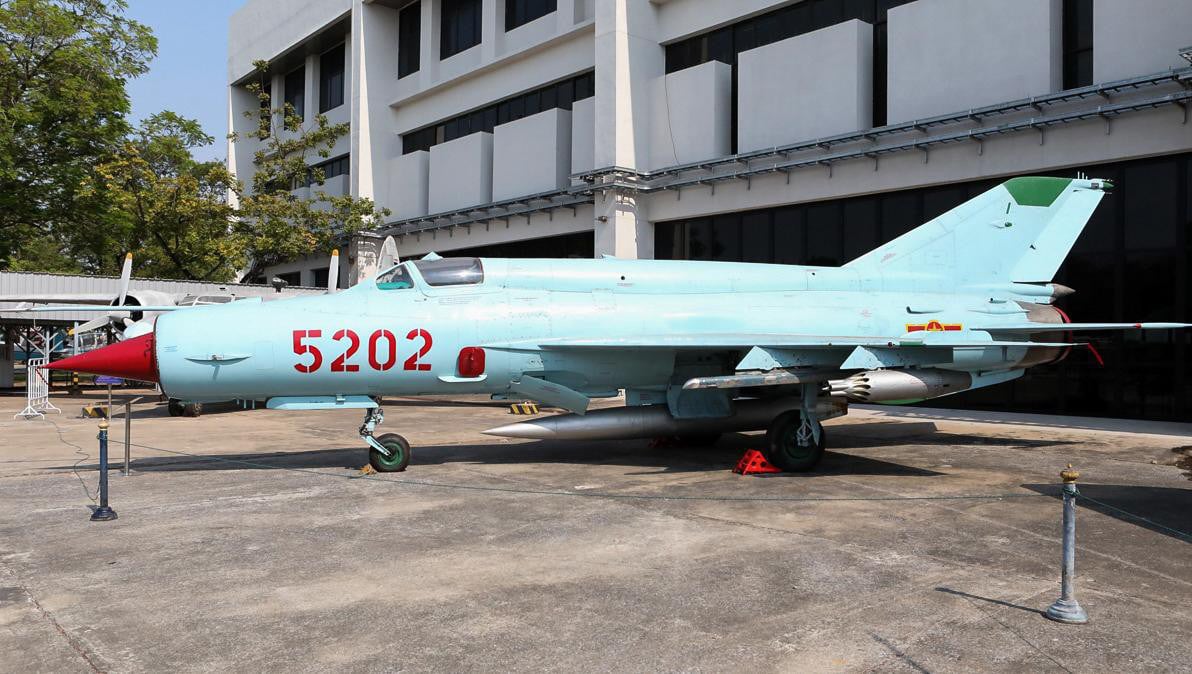 Việt Nam từng biên chế số lượng lớn MiG-21Bis, phiên bản mạnh ngang F-16 của Mỹ - Ảnh 2.