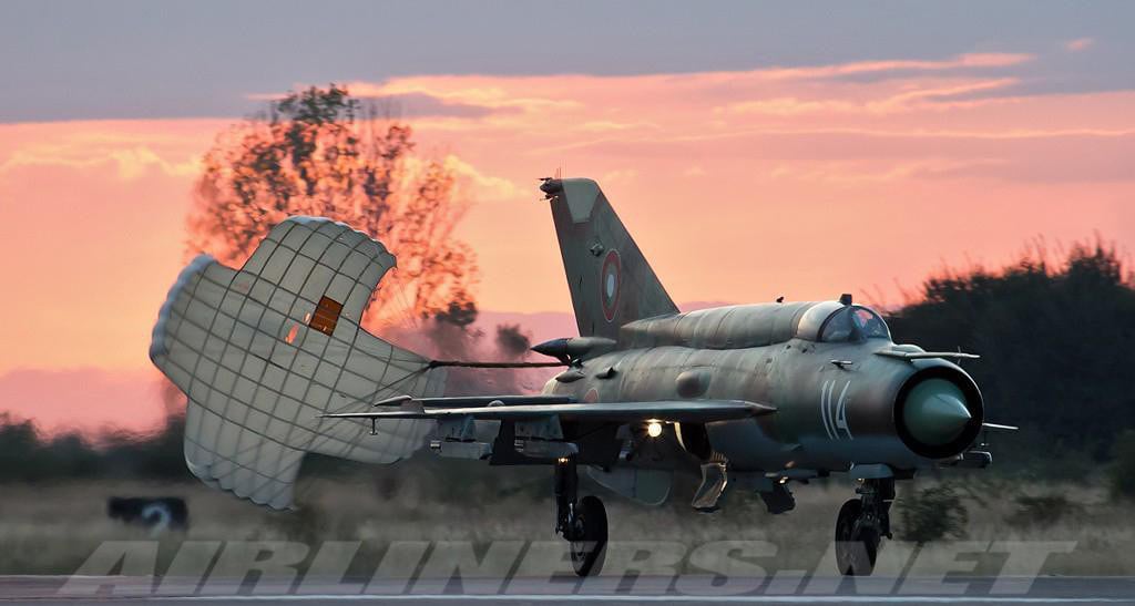 Việt Nam từng biên chế số lượng lớn MiG-21Bis, phiên bản mạnh ngang F-16 của Mỹ - Ảnh 9.