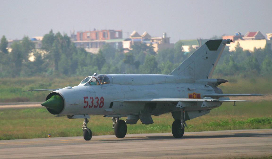 Việt Nam từng biên chế số lượng lớn MiG-21Bis, phiên bản mạnh ngang F-16 của Mỹ - Ảnh 22.