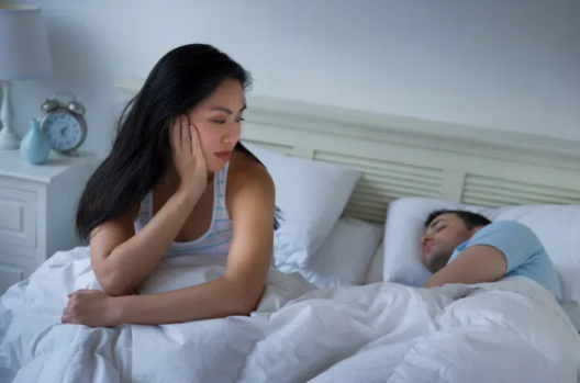 Đau khổ vì chồng quá ích kỷ trong chuyện ái ân, xong việc là coi vợ như người xa lạ - Ảnh 2.