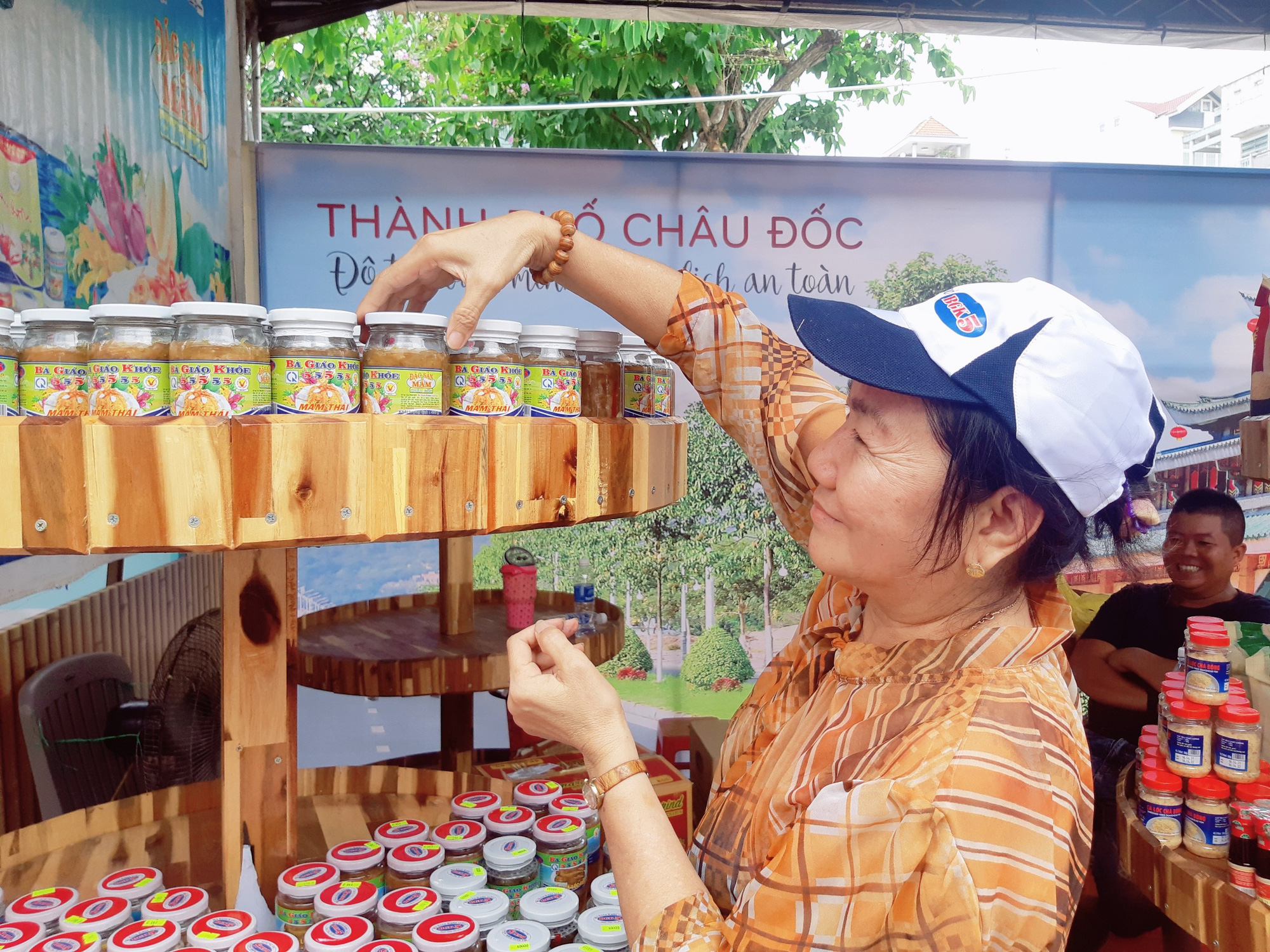 Sản phẩm OCOP 24 tỉnh, thành hội tụ tại Châu Đốc An Giang - Ảnh 5.