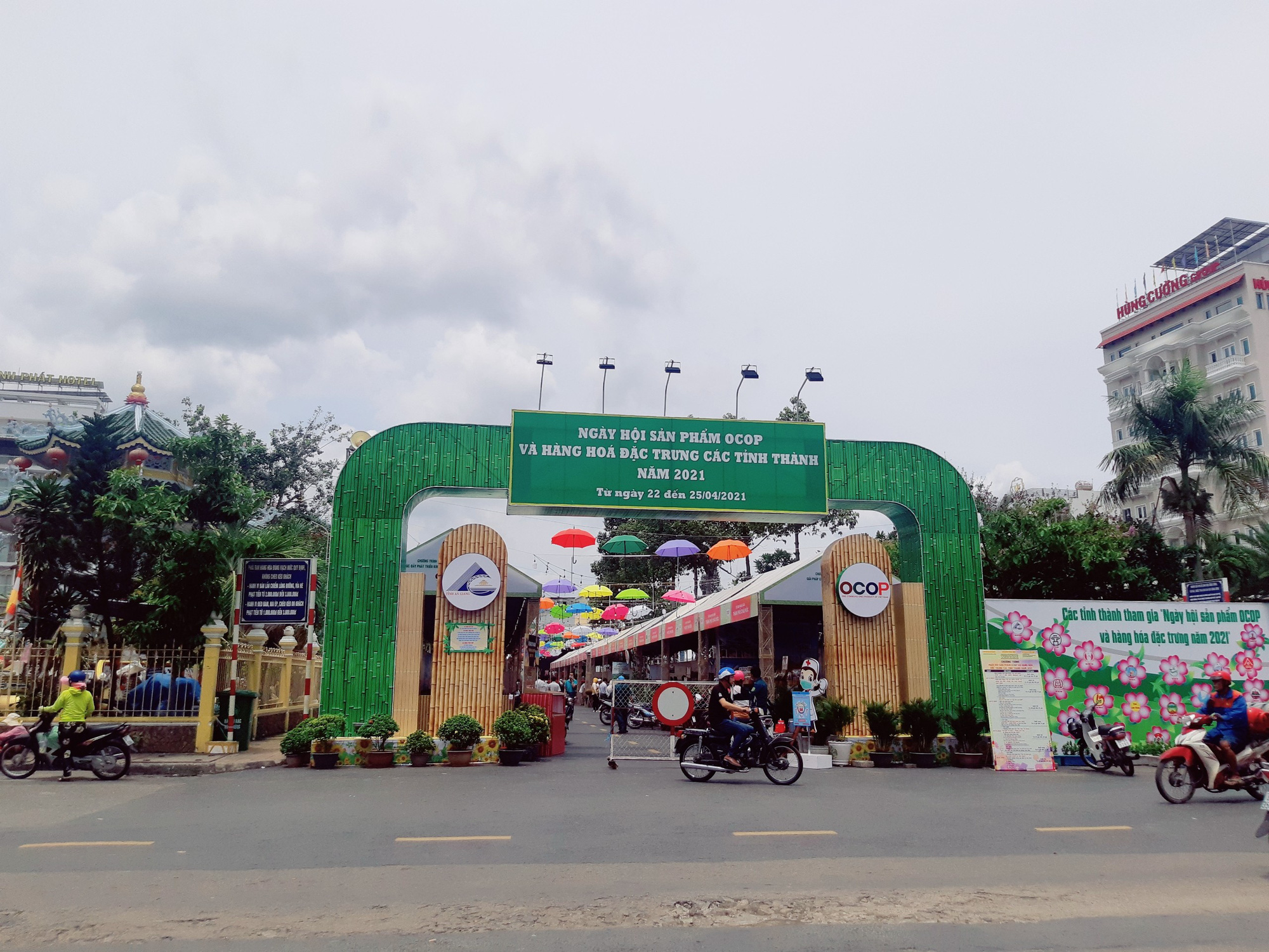 Sản phẩm OCOP 24 tỉnh, thành hội tụ tại Châu Đốc An Giang - Ảnh 1.