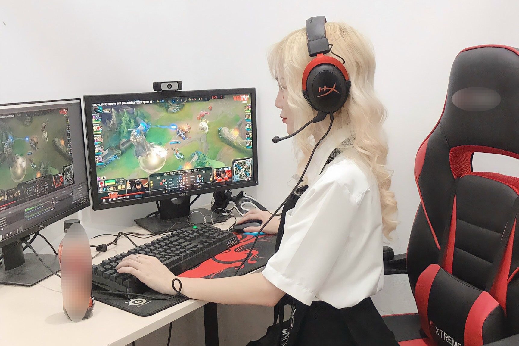 Giới trẻ &quot;đổ xô&quot; làm streamer vì dễ kiếm tiền, dễ nổi tiếng? - Ảnh 1.