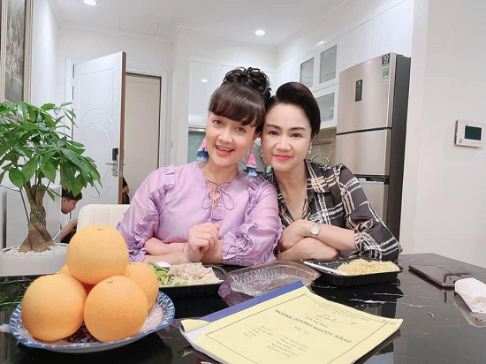 Khán giả nói gì khi NSND Thu Hà chia tay phim &quot;Hướng dương ngược nắng&quot;? - Ảnh 10.
