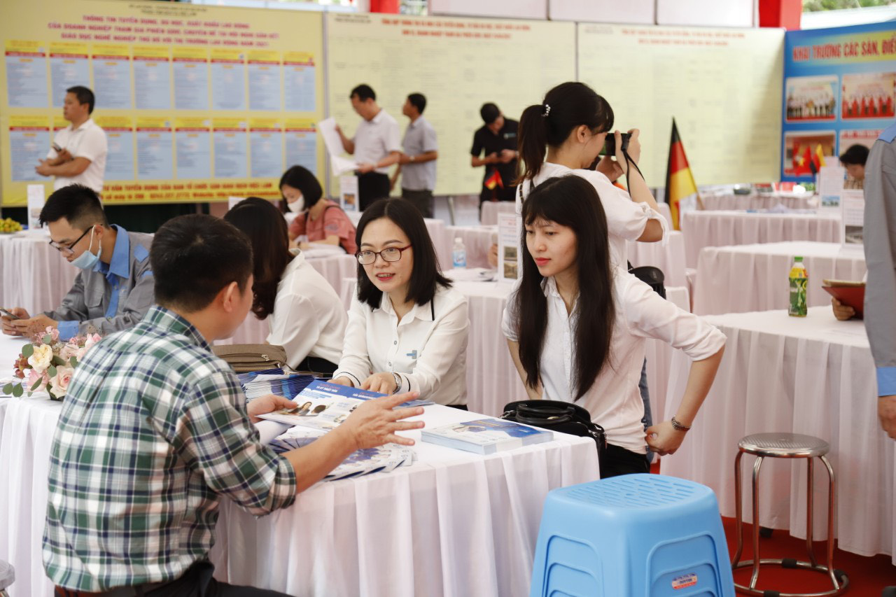 https://baohiemxahoi.gov.vn/Pages/default.aspx