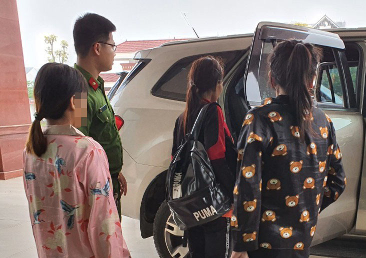 3 phụ nữ sang Trung Quốc bán bào thai - Ảnh 2.