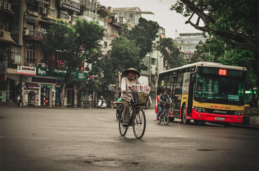 Hình ảnh khiến người xem phải giật mình vì có một Hà Nội rất bình yên và giản dị - Ảnh 1.