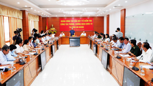 An Giang xin tạm ngưn nhận người nhập cảnh theo các chuyến bay về địa phương - Ảnh 2.